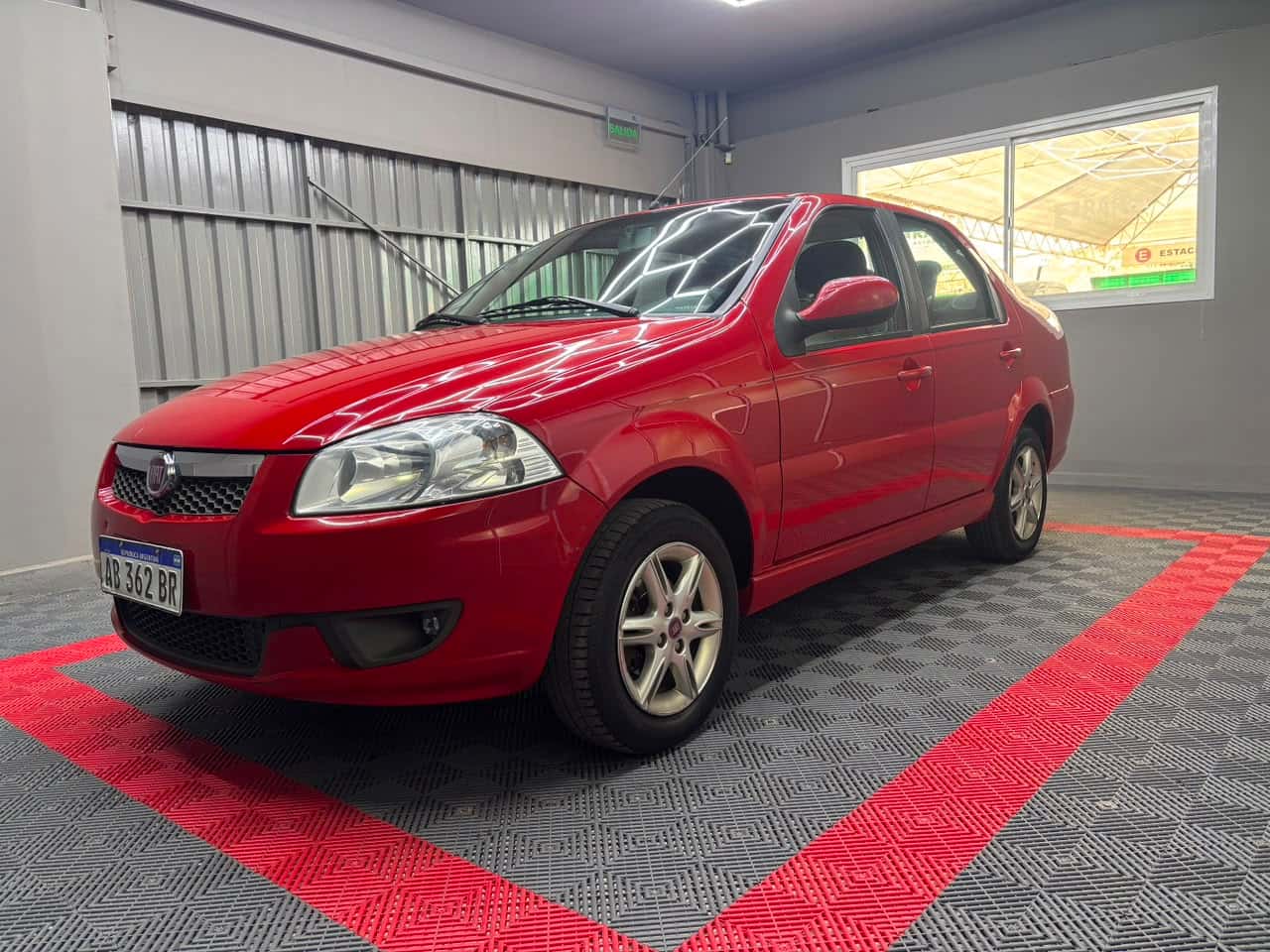 Fiat Siena 1.4 EL Attractive Seguridad 2017 usado en venta en Mendoza