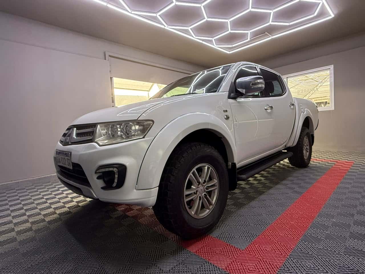 Mitsubishi L200 3.2 CR C/D 4x4 AT 2016 usado en venta en Mendoza