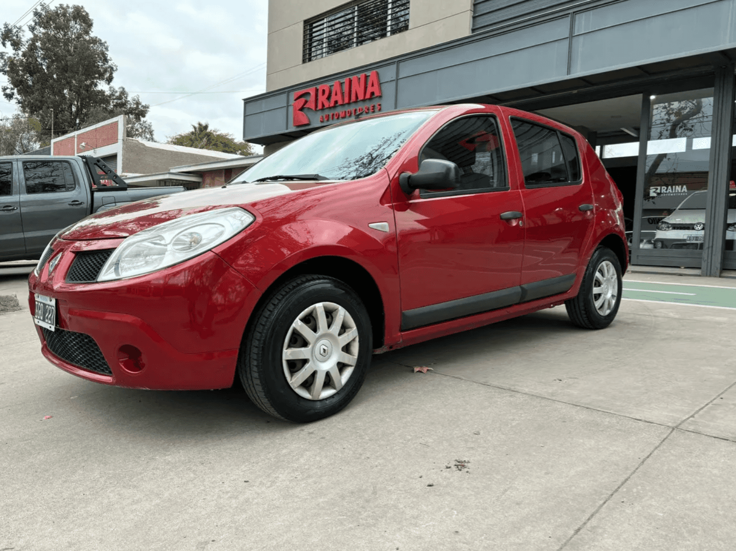 Renault Sandero 1.6 16V Confort 2009 usado en venta en Mendoza