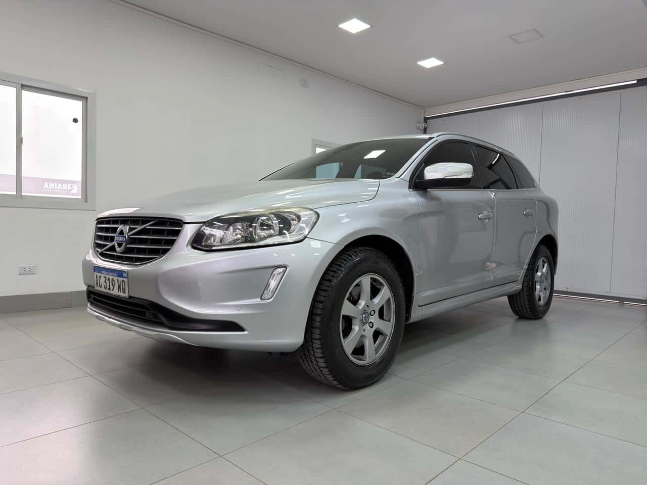 Volvo XC 60 2.0 T5 Inscription AWD 2018 usado en venta en Mendoza