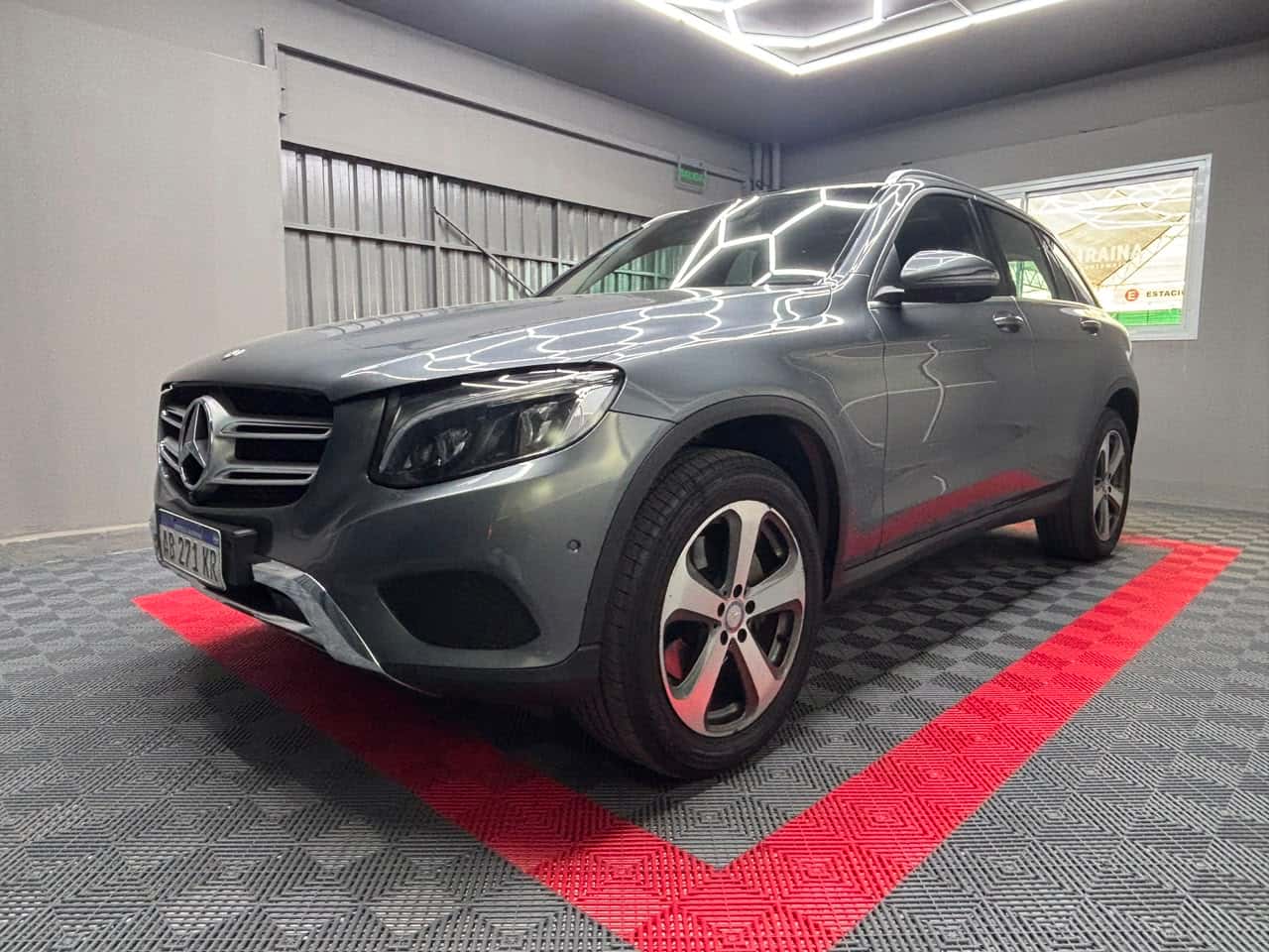 Mercedes Benz Clase GLC 300 4matic AMG Line 2017 usado en venta en Mendoza